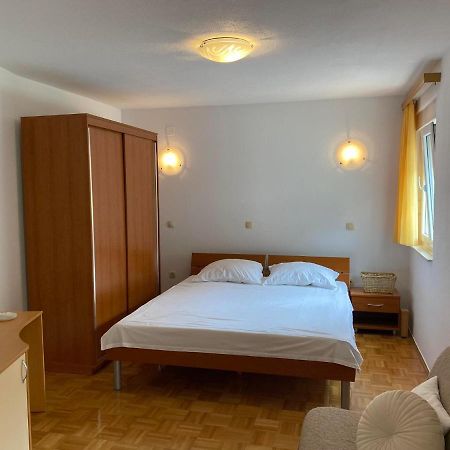 Studio Apartment Begić Makarska Exterior foto