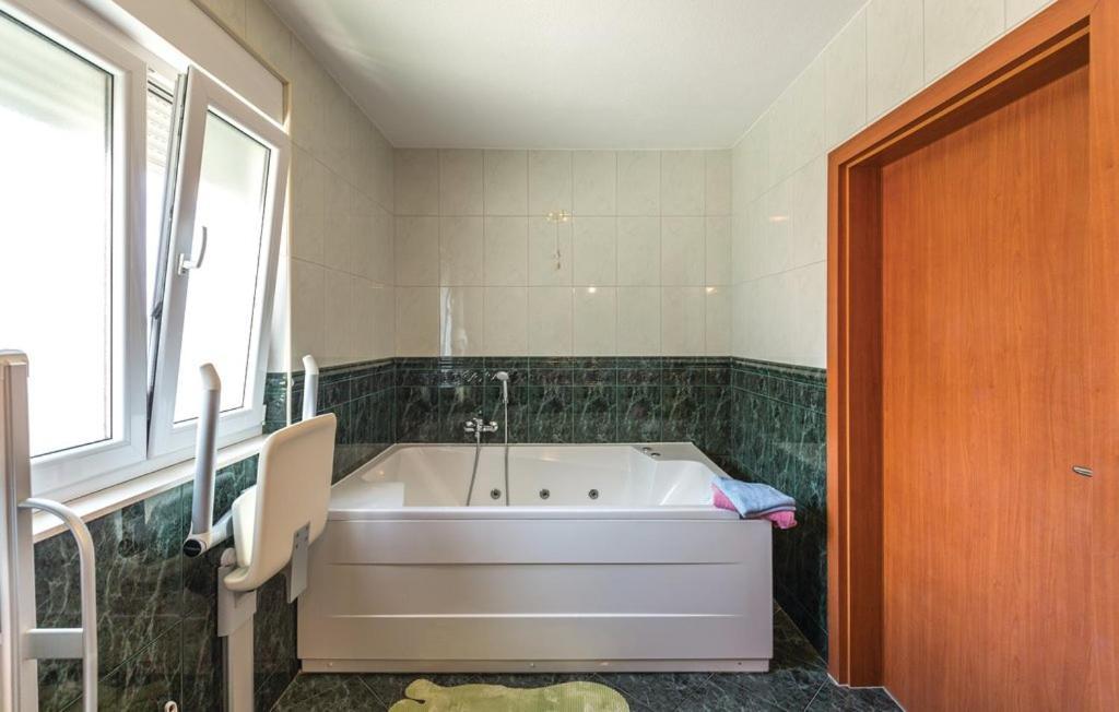Studio Apartment Begić Makarska Exterior foto